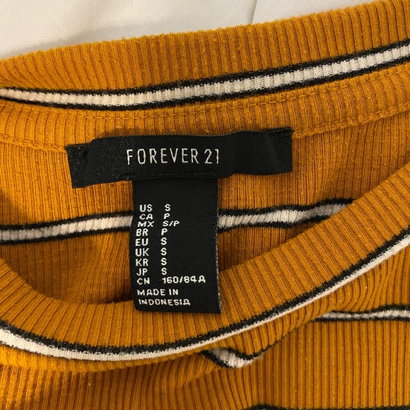 striped Forever 21 T-shirt - Picture 3 of 3